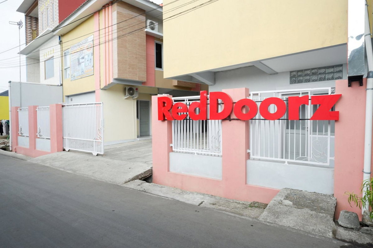 Hotel · RedDoorz Syariah near RSUD Margono Purwokerto, Purwokerto