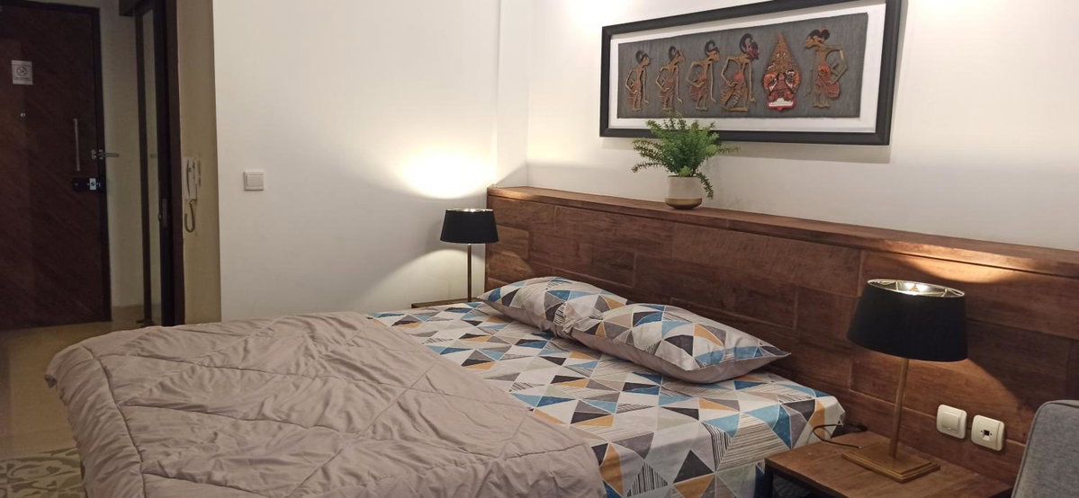 Ruby Apartment #11, Indonesien