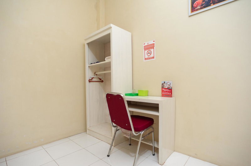 RedDoorz near Universitas Muhammadiyah Pringsewu, Margakaya, Indonesia