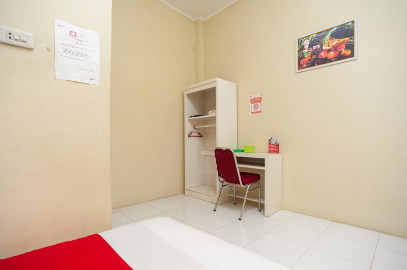 RedDoorz near Universitas Muhammadiyah Pringsewu, Margakaya, Indonesia