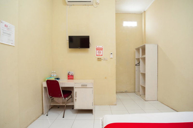 RedDoorz near Universitas Muhammadiyah Pringsewu, Margakaya, Indonesia
