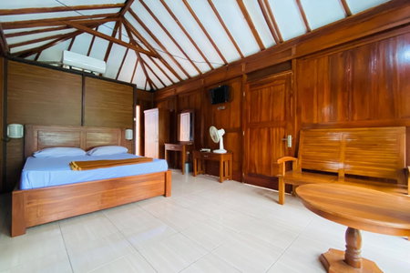 Hotel dan Gazebo Syariah Pinggir Kali Prigen RedPartner, Pasuruan, Indonesia