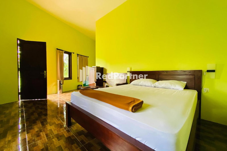 Hotel dan Gazebo Syariah Pinggir Kali Prigen RedPartner, Pasuruan, Indonesia