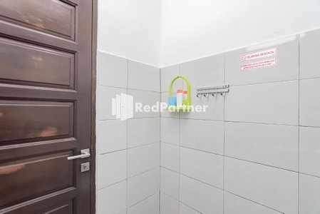 Langkar Guest House Syariah Mitra RedDoorz, Samarinda, Indonesia