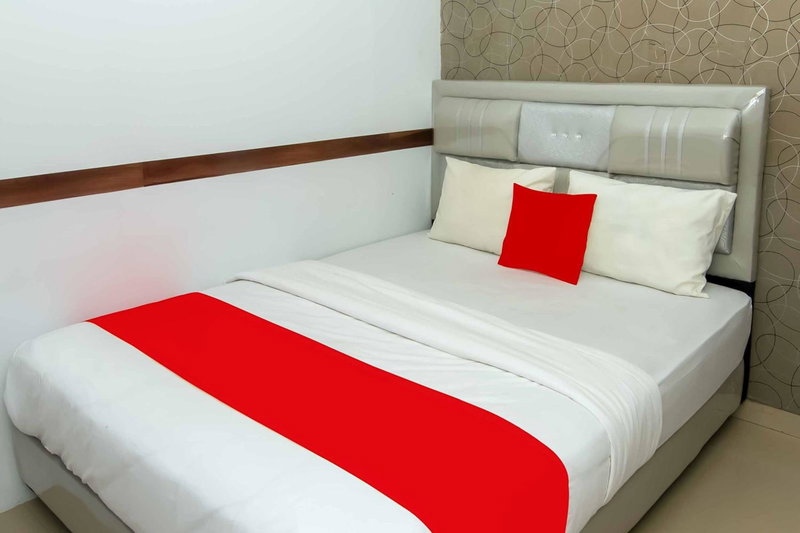 Zazadior Residence Syariah near Pantai Padang Mitra RedDoorz, Padang, Indonesia