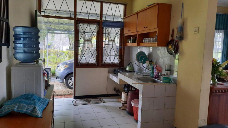 Villa Denisa, Tlekung, Indonesia