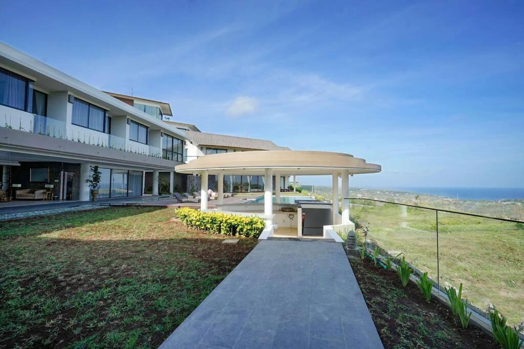 Grand Villa Uluwatu, Индонезия