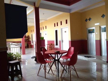 Hostel TARUNA, Genteng, Indonesia