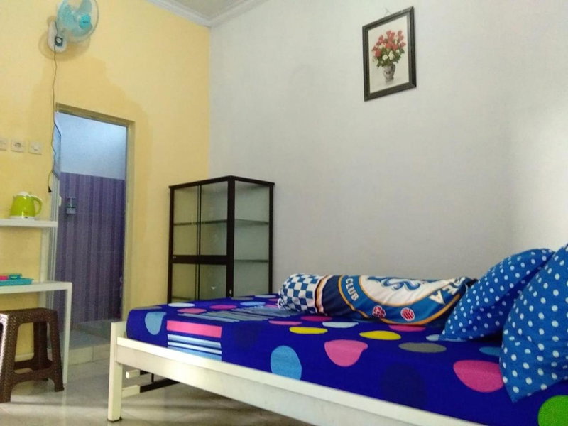 Hostel TARUNA, Genteng, Indonesia