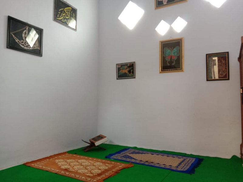 Hostel TARUNA, Genteng, Indonesia