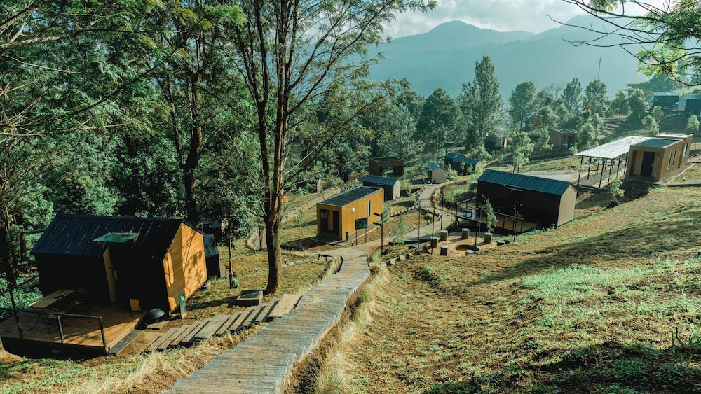Hotel · Bobocabin Gunung Mas, Cisarua