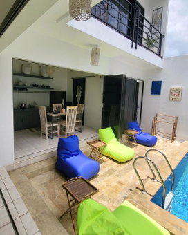Breezes Villa, Ngingas, Indonesia