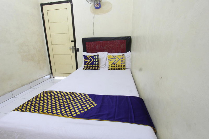 OYO Life 93260 Bale Kosan, Tanjung, Indonesia