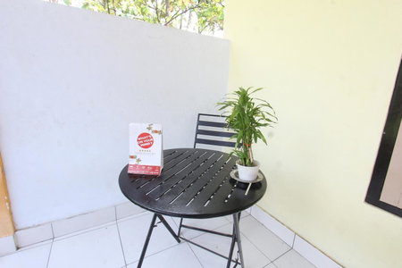 OYO Life 93260 Bale Kosan, Tanjung, Indonesia