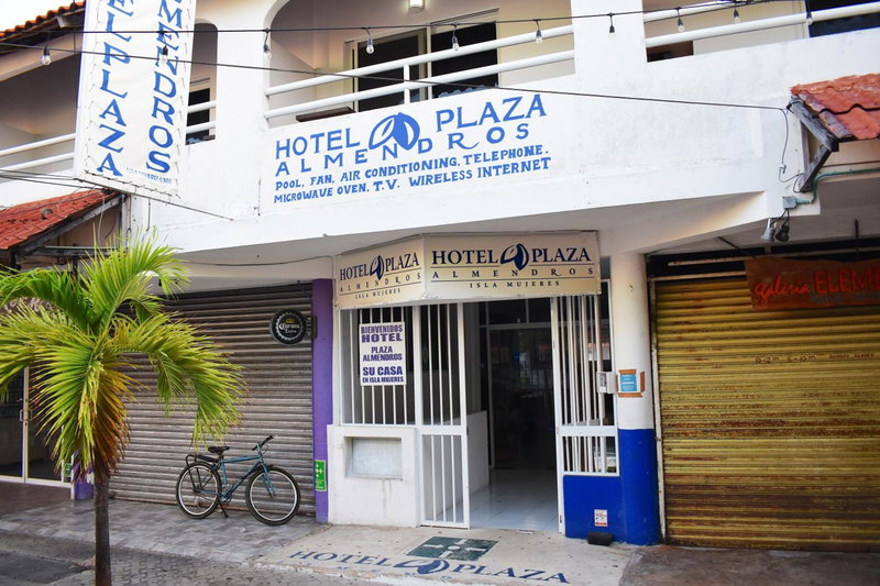 Plaza Almendros Hotel Isla Mujeres, Isla Mujeres, Mexico