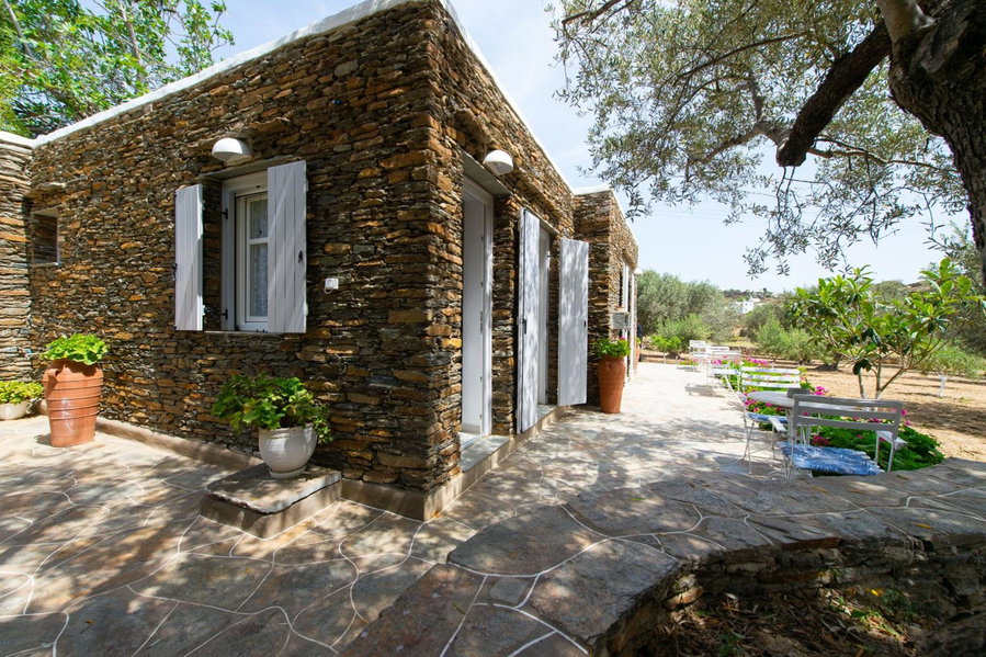 ROSE studio, Apollonia, Greece