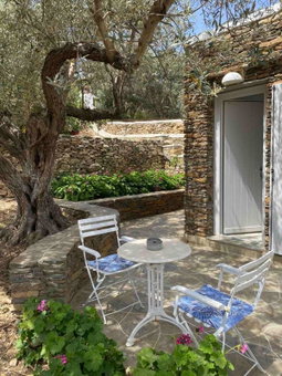 ROSE studio, Apollonia, Greece