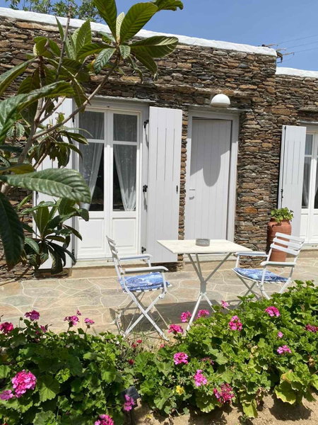 ROSE studio, Apollonia, Greece