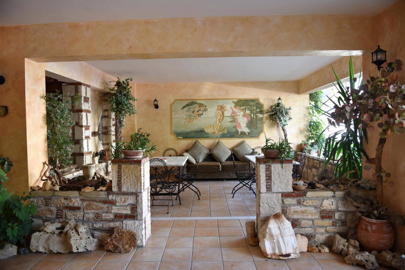 Aphrodite studios, Loutra Edipsou, Greece