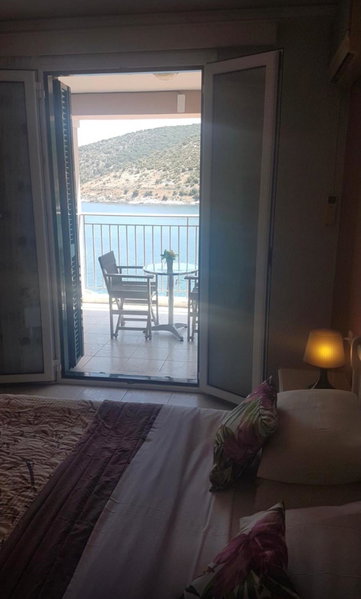 Poseidon Apartments, Ayia Evfimia, Greece