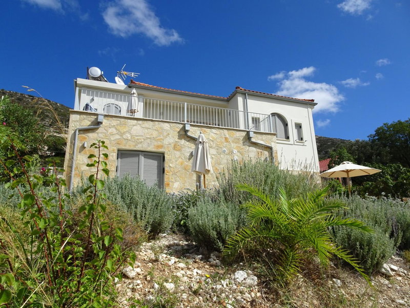 Myrtos Bay Apartments, Anomeriá, Greece