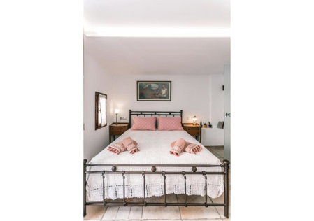 Arco Naxos Luxury Apartments, Naxos Chora, Greece