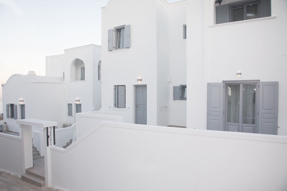 Markakis Studios Fira, Greece