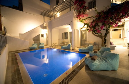 Markakis Studios Fira, Santorini, Greece