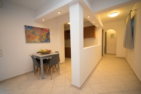 Markakis Studios Fira, Santorini, Greece