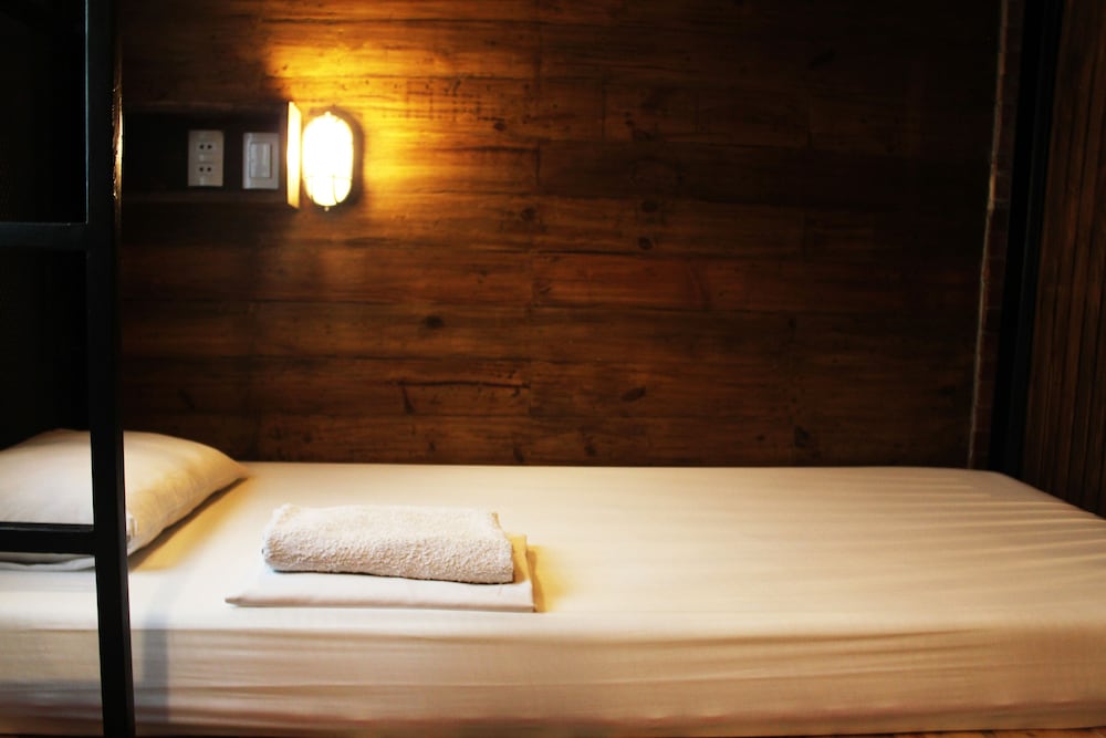 Connector Hostel, Philippines