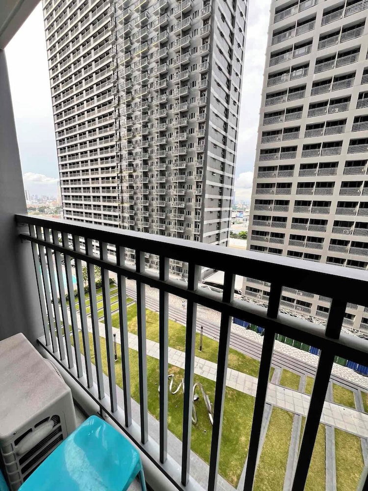 Greenfield Ortigas CBD Residences, Philippines