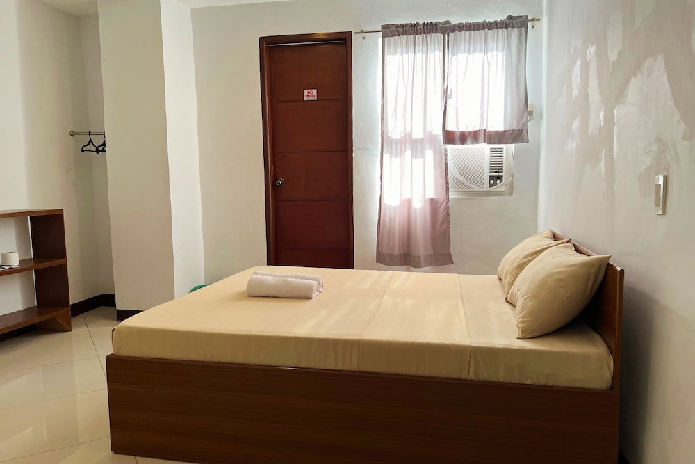 Hotel · Guadalupe Inn Iloilo, Iloilo