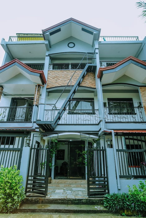 Hymn's Tourist Inn, Coron, Philippines