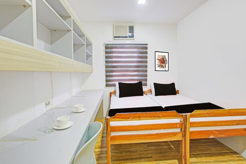 OYO 1144 1318 Residences, Manila, Philippines