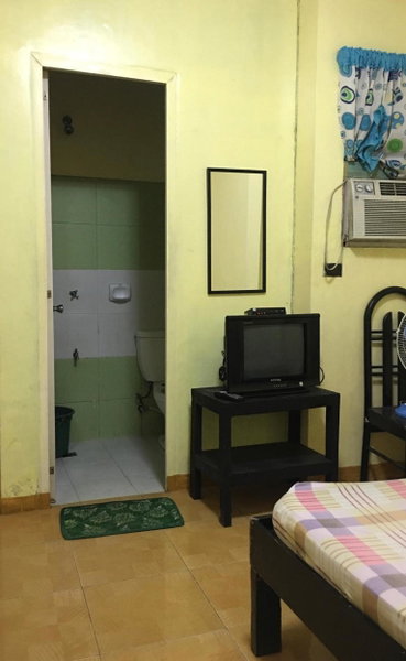 Belen Favila Transient rooms near Airport Terminal 3, Manila, Philippines