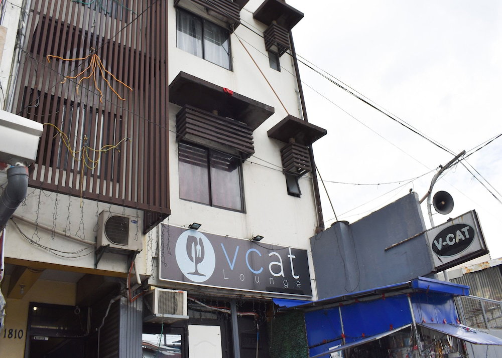 Hotel · 1812 Vc Lodge, Manila