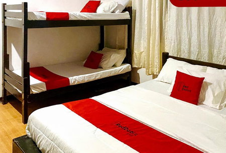 RedDoorz at Nenas Hotel Dagupan City, Dagupan, Philippines