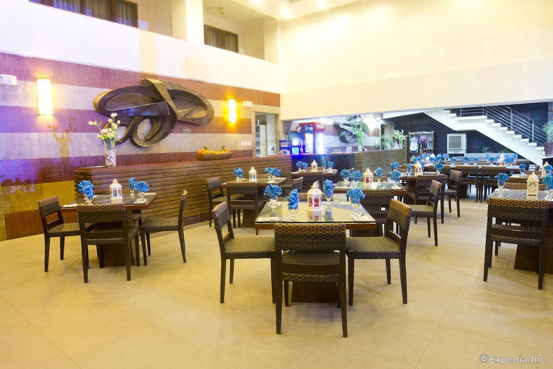 Crown Regency Beach Resort, Boracay Island, Philippines