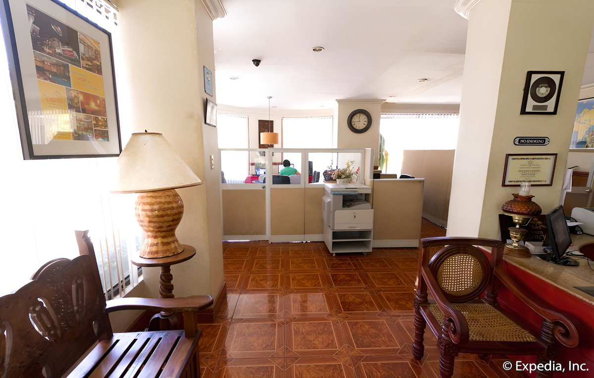 Crown Regency Residences - Cebu, Philippines