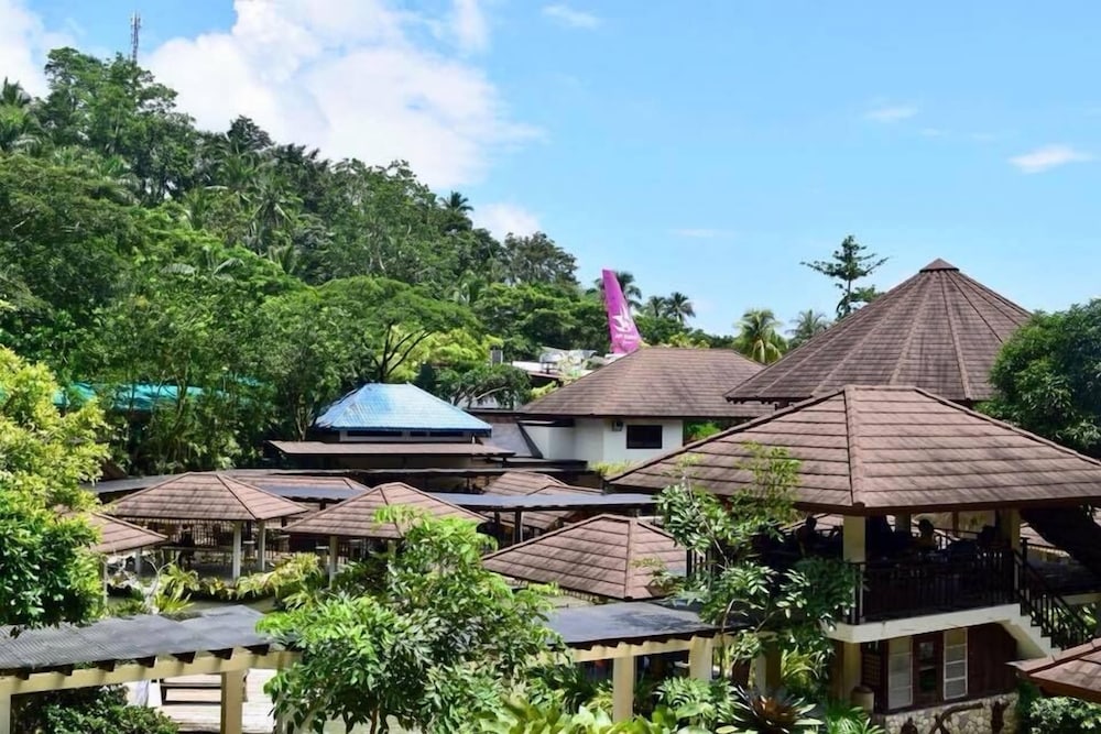 Hotel · Kamayan sa Palaisdaan Hotel and Resort, Tayabas City