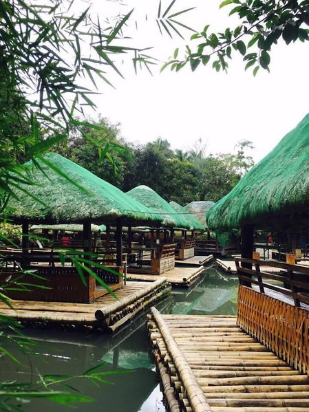 Kamayan sa Palaisdaan Hotel and Resort, Tayabas City, Philippines