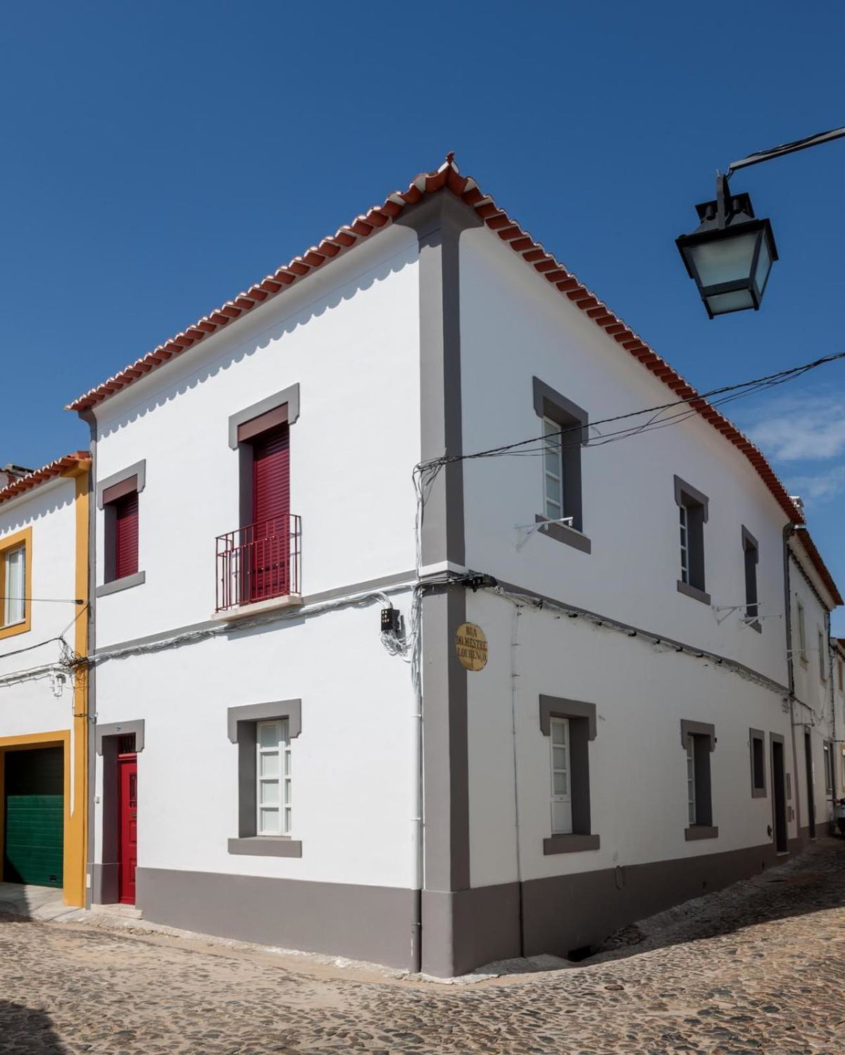 Alfar Aqueduct - Évora House, Portugal