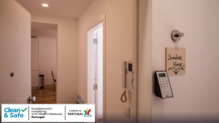 Sunshine House - Exclusive Apartment - Home By The Castle, Lisbon, Portugal