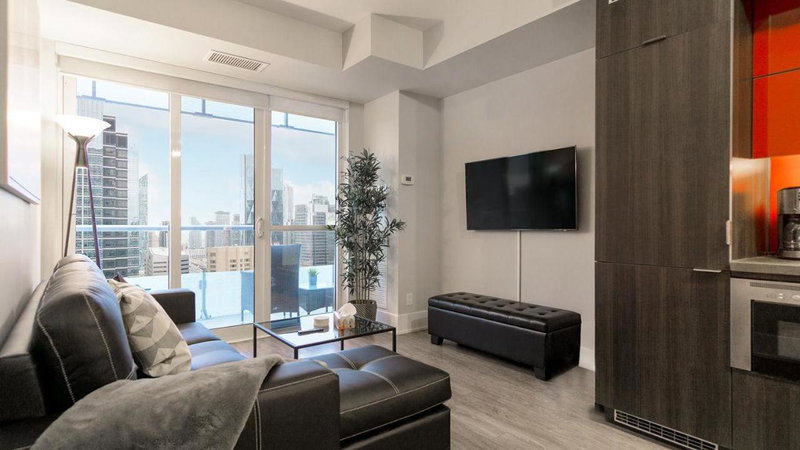 Skyline Suites - Walk to MTCC, ACC, Rogers Centre & Entertainment District, Toronto, Canada