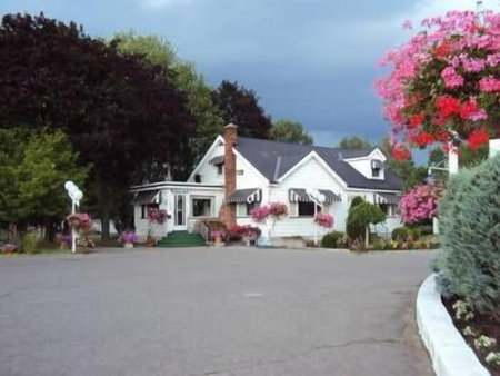 Trenton Park Cottages, Quinte West, Canada