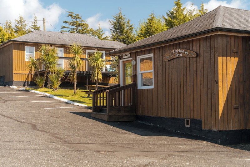 Little Beach Resort & Wellness Retreat, Ucluelet, Canada