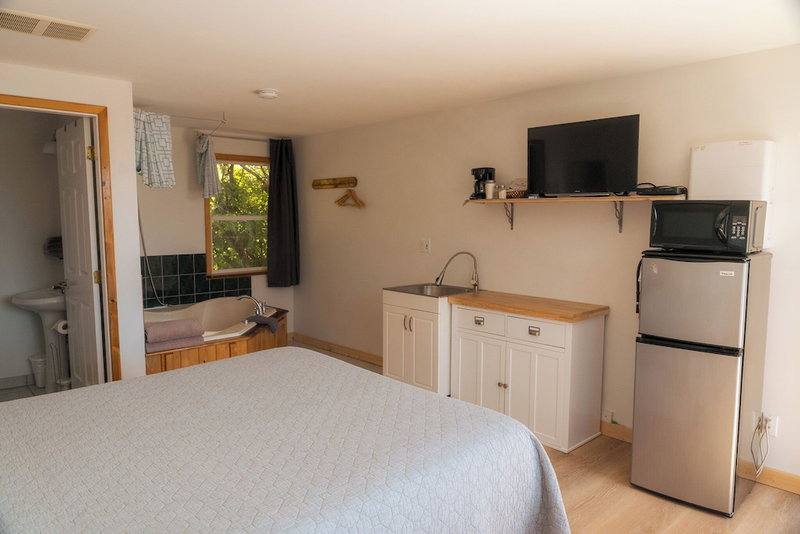 Little Beach Resort & Wellness Retreat, Ucluelet, Canada