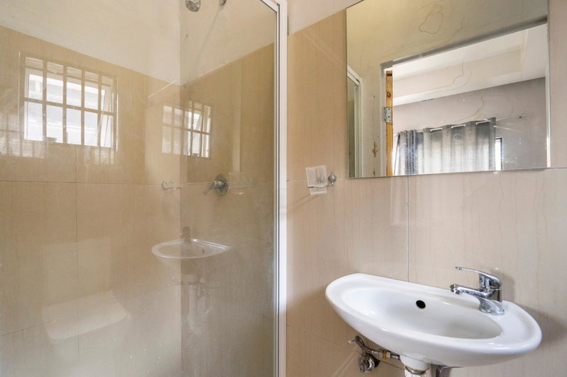 Hasate Guest House 10 Florence street Oakdale Belliville 7530 cape town south African, Cape Town, South Africa