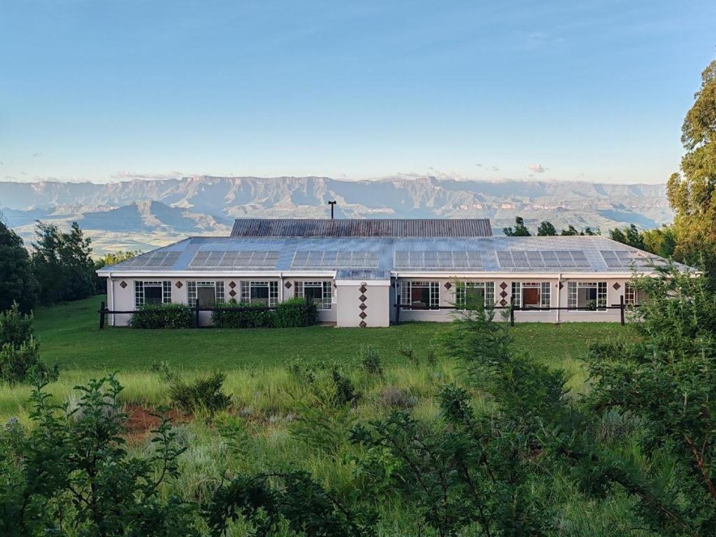 Hotel · Drakensberg Mountain Retreat Barn House, Bergville