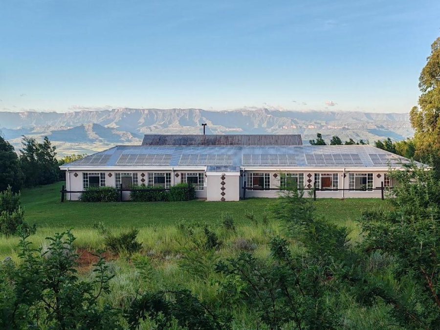 Drakensberg Mountain Retreat Barn House, Bergville, South Africa